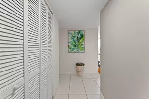 1301 River Reach Dr, Fort Lauderdale, FL 33315 - Photo 2