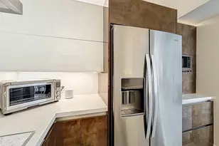 3625 N Country Club Dr, Aventura, FL 33180 - Photo 18