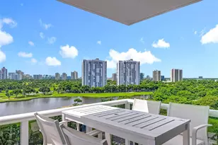 3625 N Country Club Dr, Aventura, FL 33180 - Photo 30