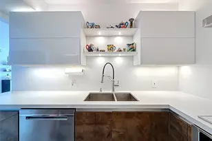 3625 N Country Club Dr, Aventura, FL 33180 - Photo 20