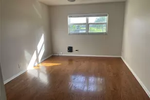 1005 Country Club Dr, Margate, FL 33063 - Photo 8