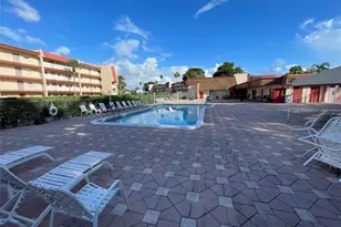 1005 Country Club Dr, Margate, FL 33063 - Photo 48