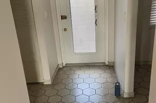 1005 Country Club Dr, Margate, FL 33063 - Photo 20