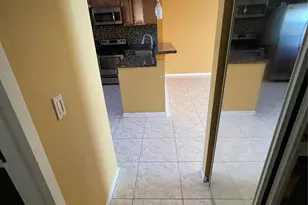 1025 Country Club Dr, Margate, FL 33063 - Photo 34