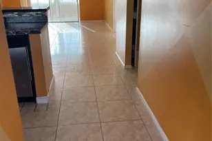 1025 Country Club Dr, Margate, FL 33063 - Photo 6