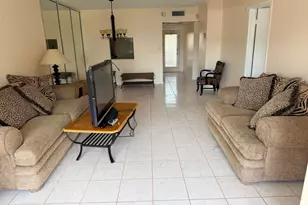 1025 Country Club Dr, Margate, FL 33063 - Photo 36