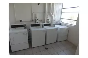 2501 Riverside Dr, Coral Springs, FL 33065 - Photo 10