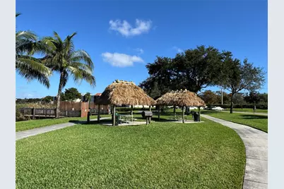 112 Lake Emerald #206, Fort Lauderdale, FL 33309 - Photo 36