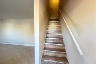 5646 Blueberry Ct, Lauderhill, FL 33313 - Photo 8