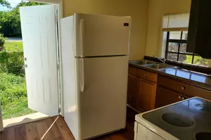 258 Adams Pl, Pahokee, FL 33476 - Photo 6