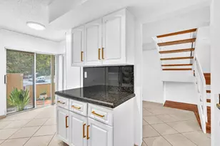 7903 NW 7th Ct, Plantation, FL 33324 - Photo 14