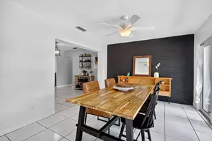 7641 NW 6th Ct, Hollywood, FL 33024 - Photo 18