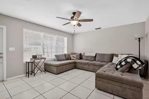 7641 NW 6th Ct, Hollywood, FL 33024 - Photo 6