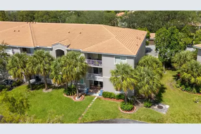 5021 Wiles Road #202, Pompano Beach, FL 33073 - Photo 2