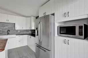 967 NW 89th Ave, Plantation, FL 33324 - Photo 28