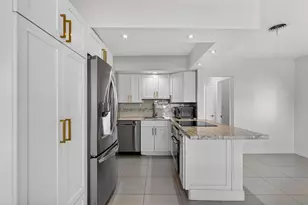 2110 NE 56th St, Fort Lauderdale, FL 33308 - Photo 16