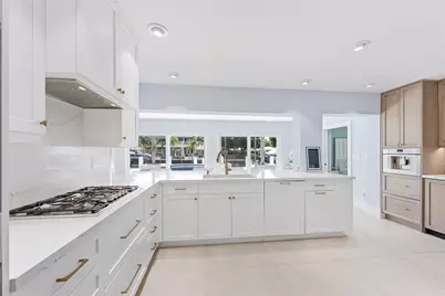 2330 NE 35th Street, Pompano Beach, FL 33064 - Photo 14