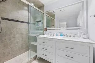2330 NE 35th St, Lighthouse Point, FL 33064 - Photo 24