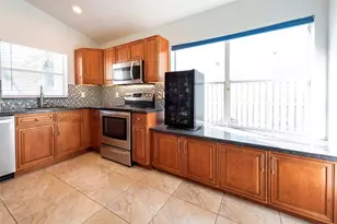 171 Bayridge Ln, Weston, FL 33326 - Photo 4
