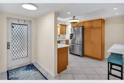 9301 Sunrise Lakes Boulevard #207, Sunrise, FL 33322 - Photo 6