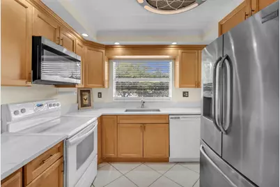 9301 Sunrise Lakes Boulevard #207, Sunrise, FL 33322 - Photo 6