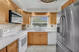 9301 Sunrise Lakes Blvd, Sunrise, FL 33322 - Photo 6