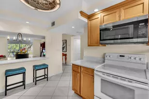 9301 Sunrise Lakes Blvd, Sunrise, FL 33322 - Photo 8