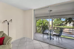 9301 Sunrise Lakes Blvd, Sunrise, FL 33322 - Photo 16