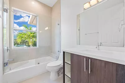 324 SW 14th Court #324, Fort Lauderdale, FL 33315 - Photo 22