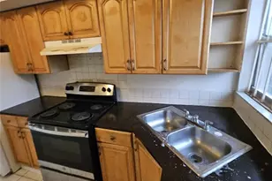 716 SW 7th St, Dania Beach, FL 33004 - Photo 6