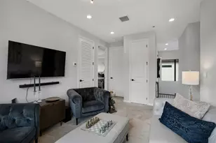 4445 Silverwood Ln S, Fort Lauderdale, FL 33309 - Photo 12