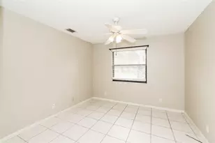 320 Sandpiper Ave, West Palm Beach, FL 33411 - Photo 10