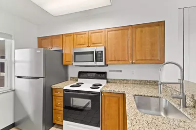2106 S Cypress Bend Drive #506, Pompano Beach, FL 33069 - Photo 4