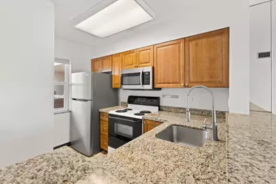 2106 S Cypress Bend Drive #506, Pompano Beach, FL 33069 - Photo 6