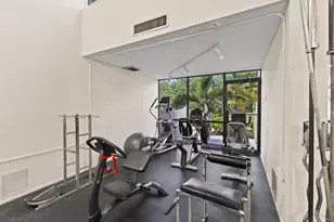 2106 S Cypress Bend Dr, Pompano Beach, FL 33069 - Photo 26