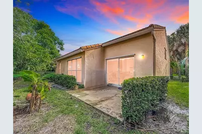 7657 Sanctuary Drive, Coral Springs, FL 33065 - Photo 6