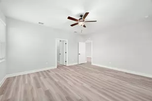 242 SW Glen Rd, Port Saint Lucie, FL 34953 - Photo 10