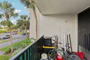 6190 Woodlands Blvd, Tamarac, FL 33319 - Photo 30