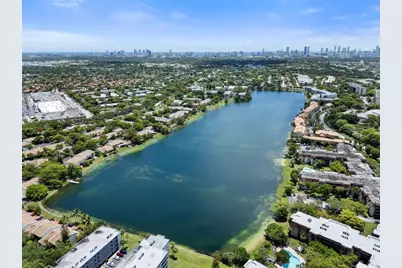 441 NE 195th Street #302, Miami, FL 33179 - Photo 30