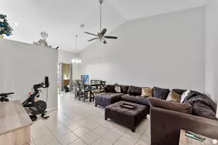 7520 S Aragon Blvd, Sunrise, FL 33313 - Photo 16