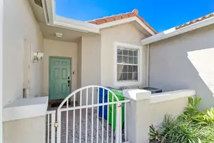 7520 S Aragon Blvd, Sunrise, FL 33313 - Photo 4