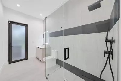 8795 Valencia Court, Parkland, FL 33067 - Photo 22