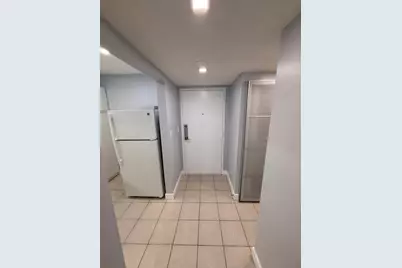 16465 NE 22nd Avenue #105, North Miami Beach, FL 33160 - Photo 4