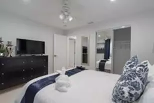 4155 SW 49th St, Davie, FL 33314 - Photo 4