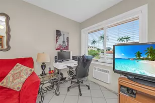 1000 SW 11th Ave, Hallandale Beach, FL 33009 - Photo 10