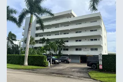 3212 NE 12th Street #303, Pompano Beach, FL 33062 - Photo 1