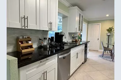 9208 NW 80th Street, Tamarac, FL 33321 - Photo 12