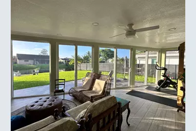 9208 NW 80th Street, Tamarac, FL 33321 - Photo 6