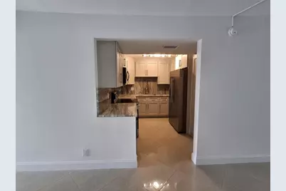 8763 Shadow Wood Boulevard #202, Coral Springs, FL 33071 - Photo 4