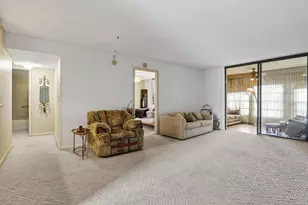 7360 NW 18th St, Margate, FL 33063 - Photo 10